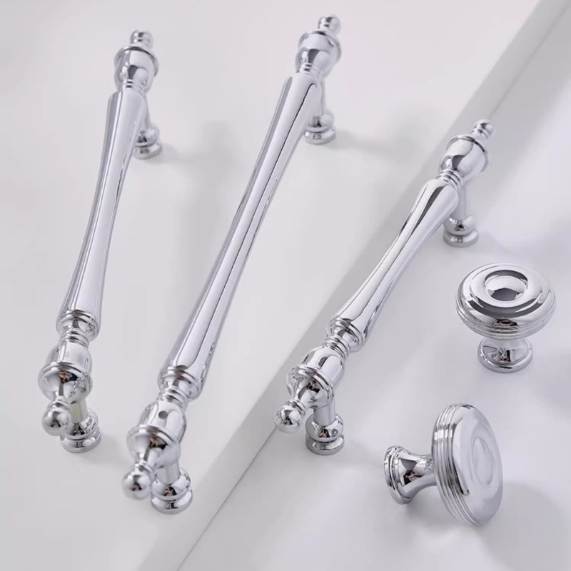 Unique Furniture Hardware Pulls - アメリカンスタイルのユニークな装飾ドア金具/真鍮製ハンドル、ワードローブ、寝室、キッチンキャビネットの取っ手、Tバードロワーのノブ